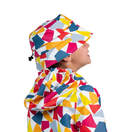 Bob de pluie enfant à motifs drapeaux multicolores | Mousqueton