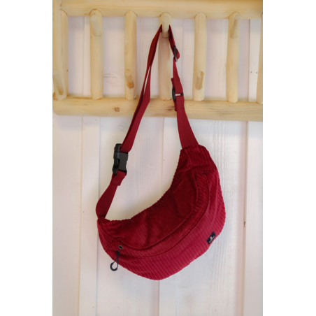 Petit sac banane BANNIC en velours côtelé rouge brique | Mousqueton