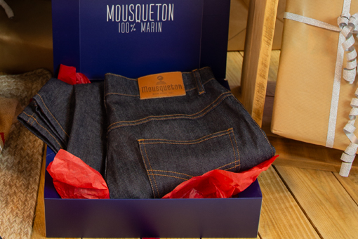 Jeans made in France Mousqueton dans une boîte cadeau