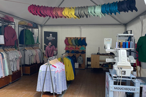 stand mousqueton ultra marin