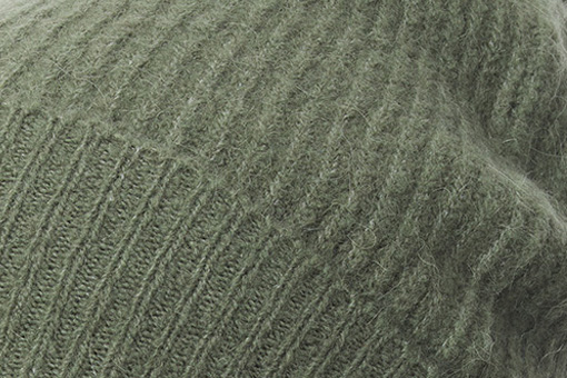 Zoom sur le tricot mélangé Mousqueton