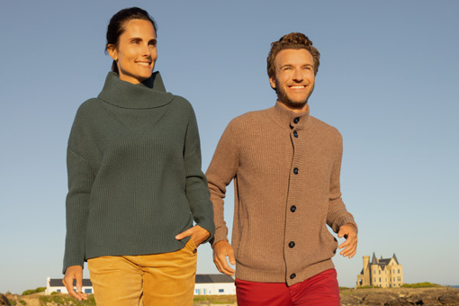 Un homme et une femme en tricots 100% laine Mousqueton