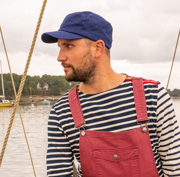 La casquette du vestiaire marin