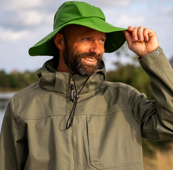 Un chapeau de pluie ajustable