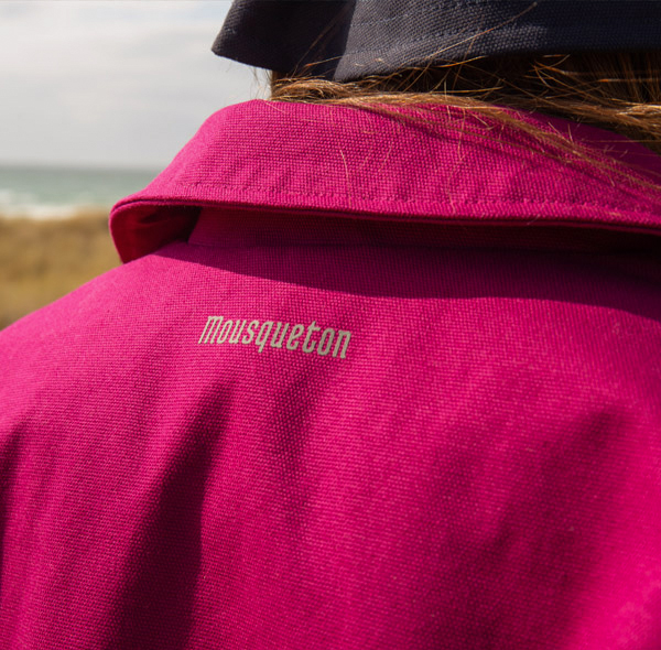 La toile qui fait face