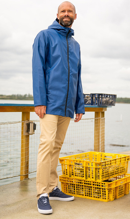 Imperméable sous la pluie !